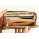 カードポケットの後ろにフリーポケット。
１万円札も入ります。